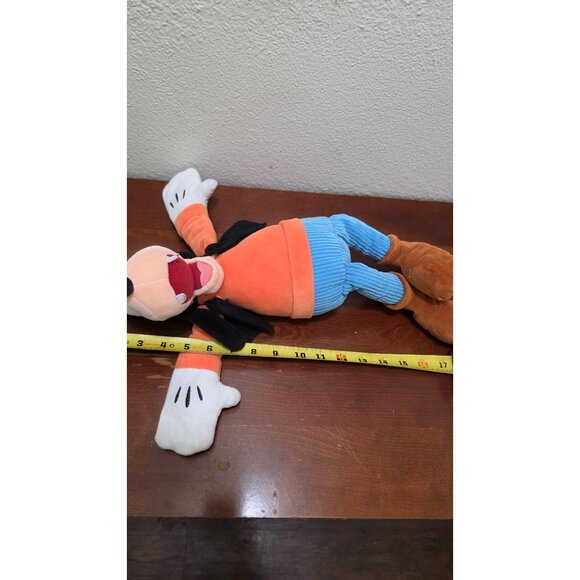Disney Scentsy Buddy Goofy Plush 16" Stuffed Toy With Scent Pak Pocket - Picture 7 of 7